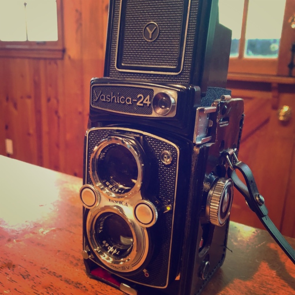Yashica 24 camera